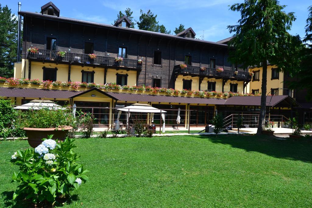 Parco Dei Pini - Sila Wellness Hotel Taverna  Eksteriør bilde